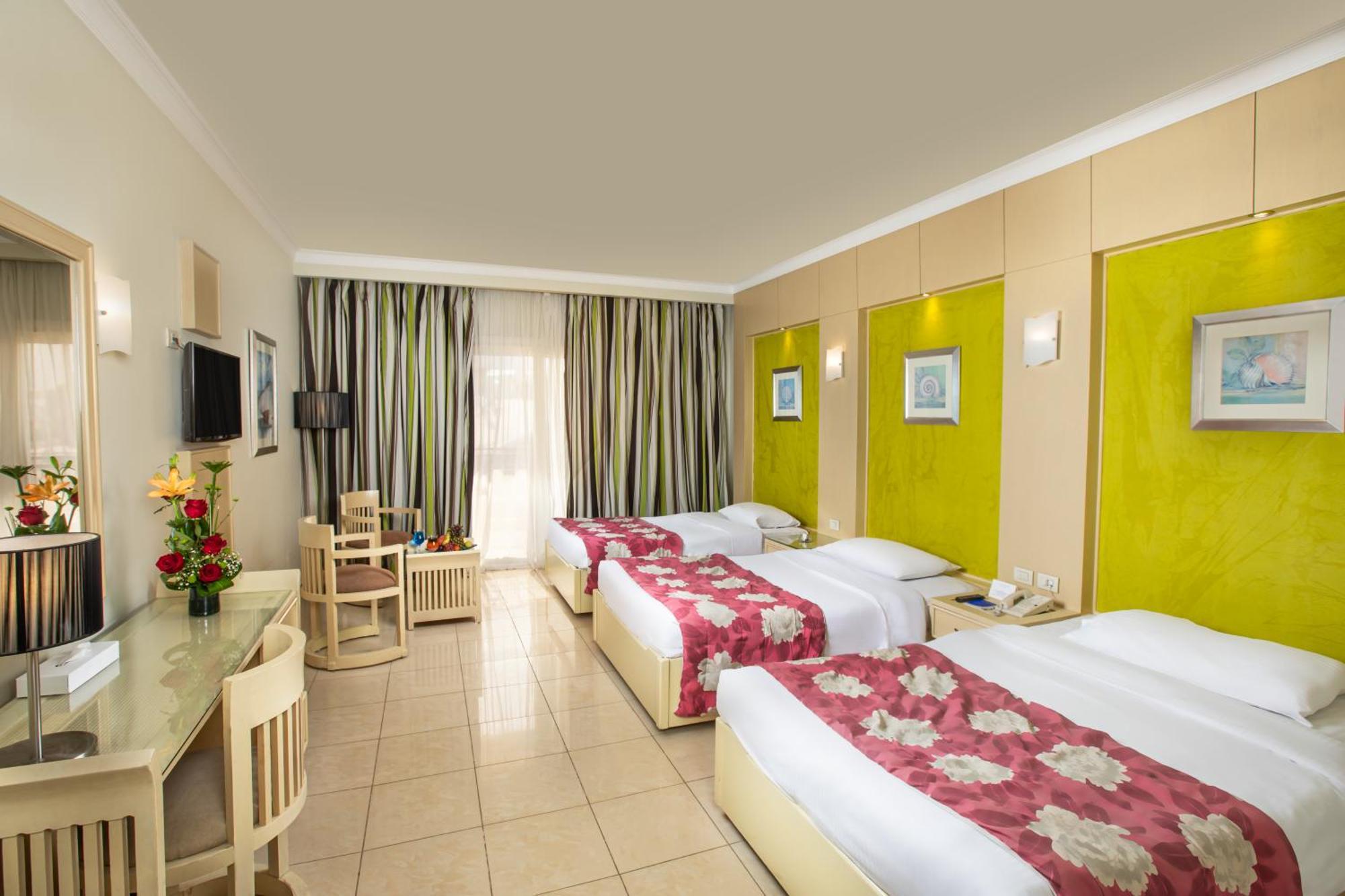 Ośrodek wypoczynkowy Naama Bay & 5*
